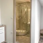 Roompoint 3* Lublana