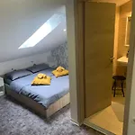 Roompoint 3* Lublana