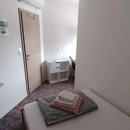 Nočitev z zajtrkom Roompoint Ljubljana