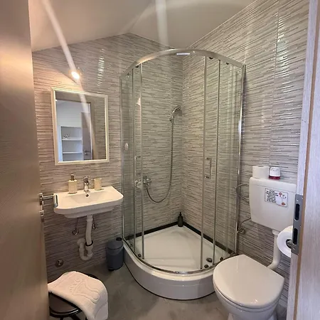 Roompoint 3*